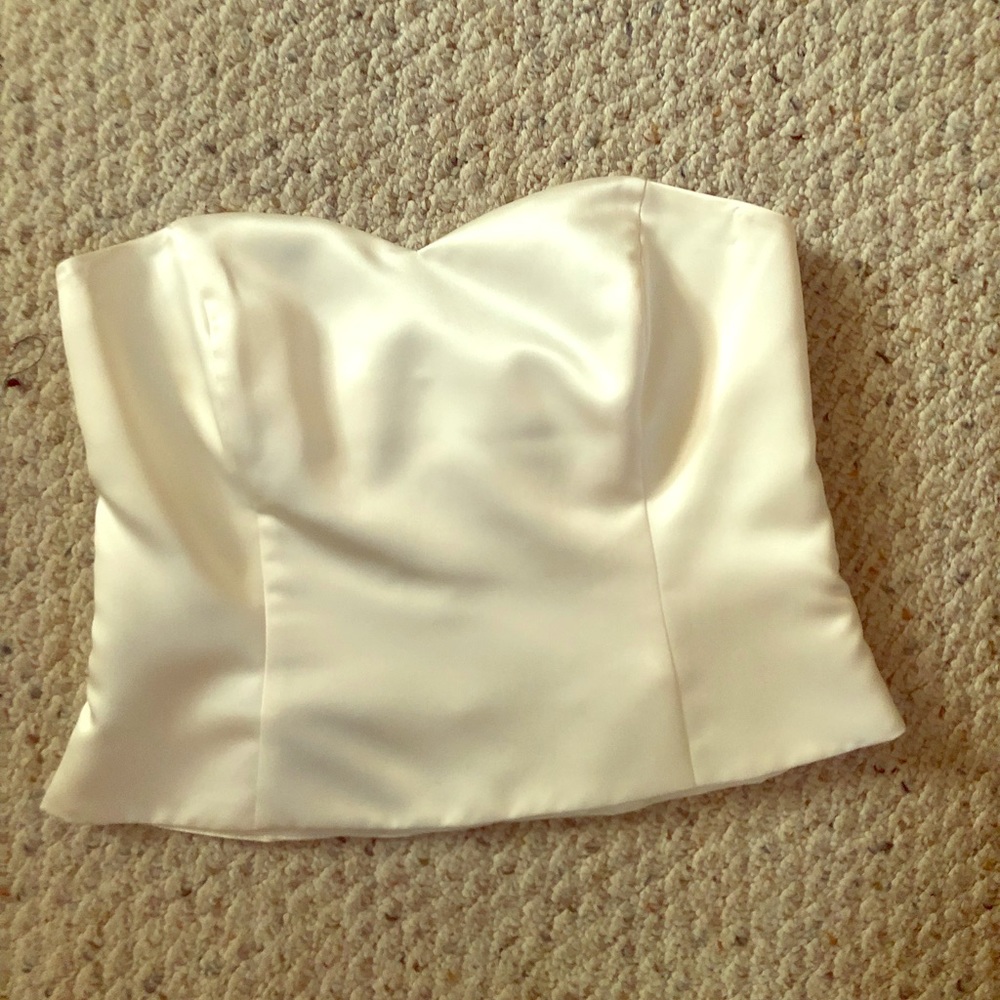 White House Black Market | Satin Sweetheart Top